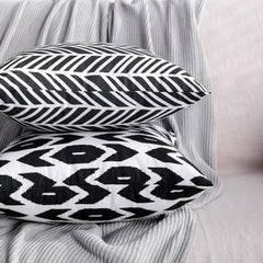 Microfiber Geometric Throw Pillow Cover – Black & White (18"x18")