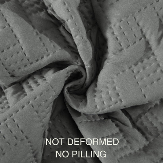 Twin Quilt Set 68x96 – Grey Bedspread with 1 Pillow Sham in a Fasiano bedroom setting