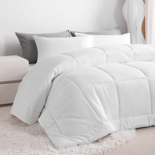 All Seasons Comforter Duvet Insert detail view by Fasiano