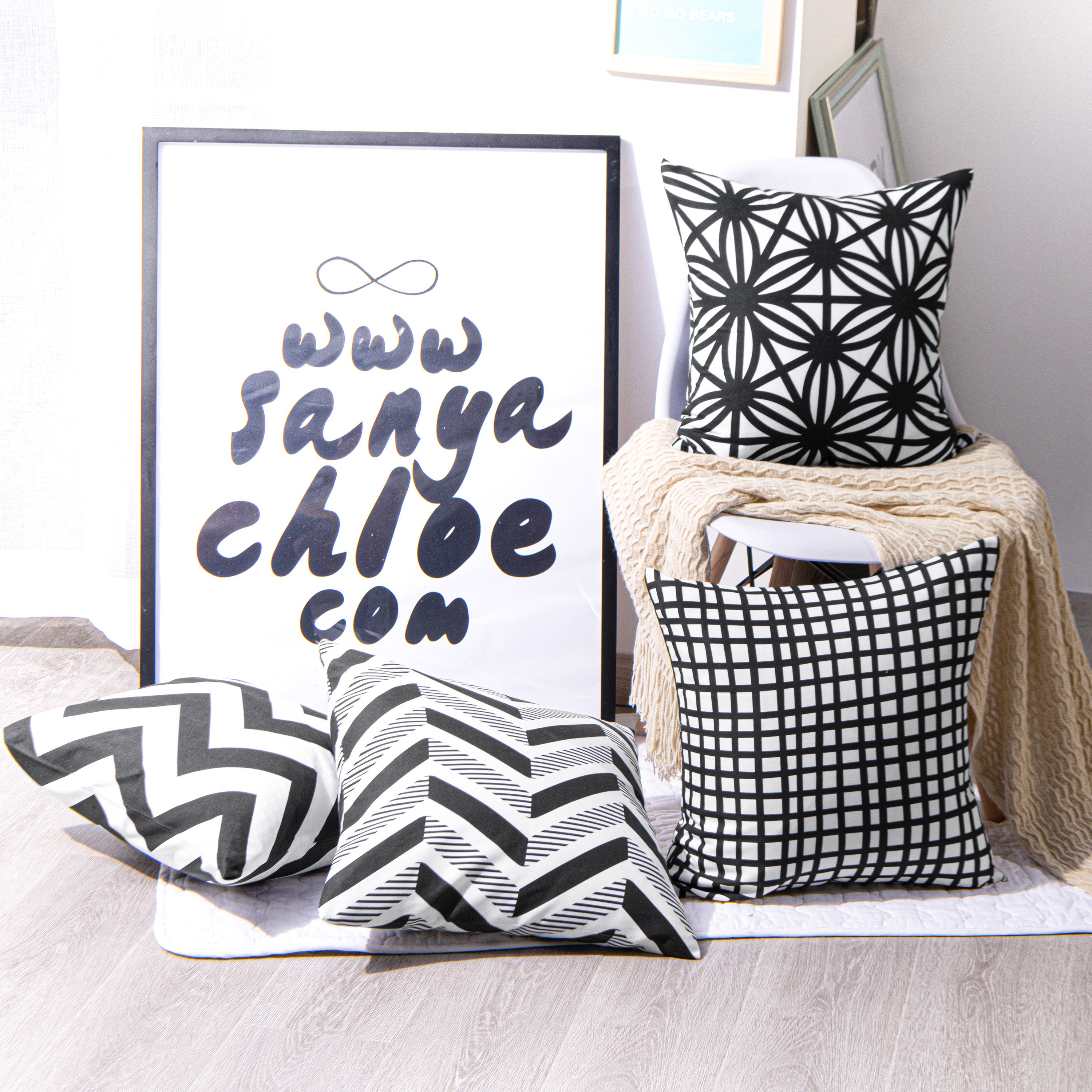 Bedsum Set of 4 Black & White Geometric Throw Pillow Covers
