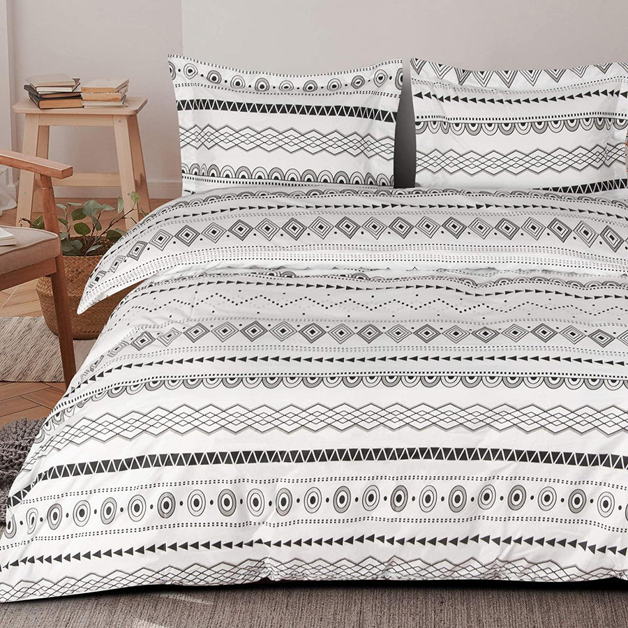2/3 Pieces Geometry Pattern Microfiber Duvet Cover Set size and color view by Fasiano