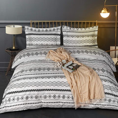 2/3 Pieces Geometry Pattern Microfiber Duvet Cover Set texture view by Fasiano