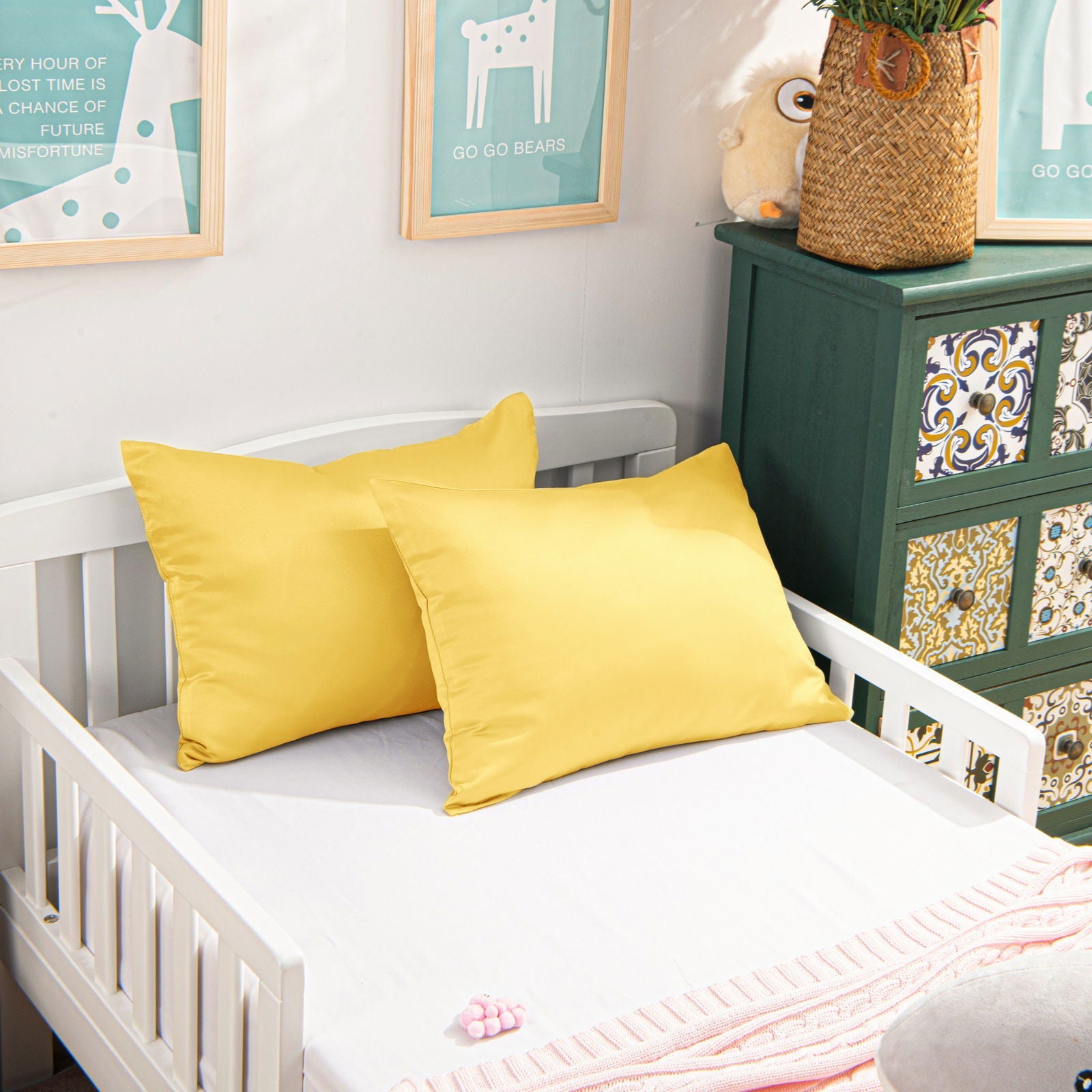 2 Pack Satin Toddler Pillowcases with Zipper Closure size and color view by Fasiano