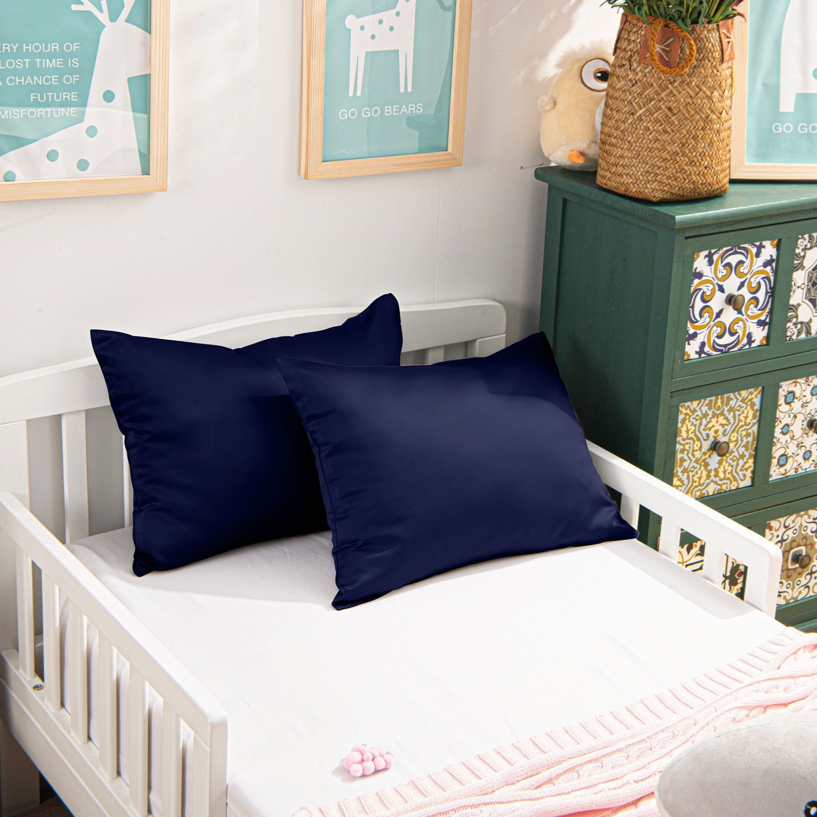 2 Pack Satin Toddler Pillowcases with Zipper Closure size and color view by Fasiano