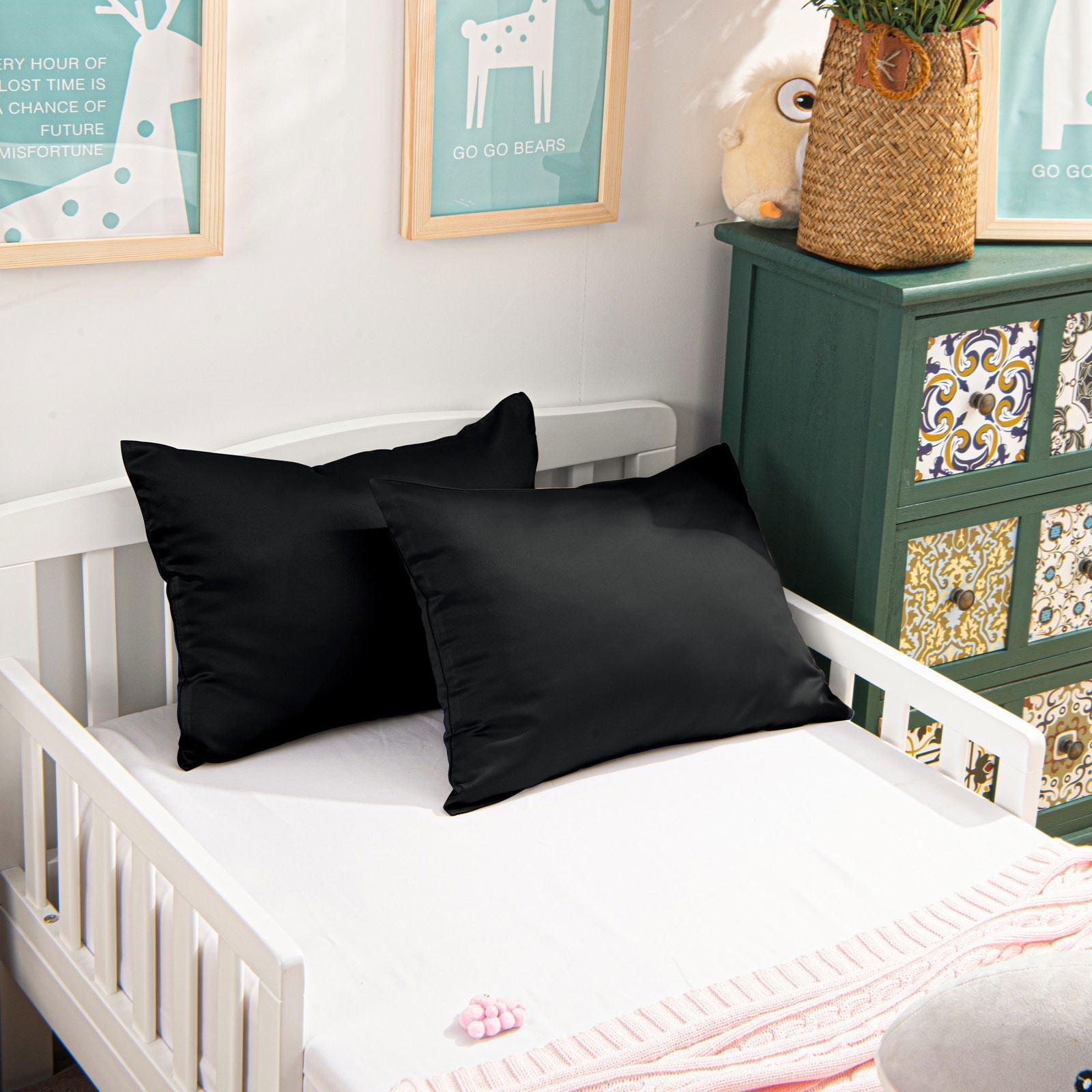 2 Pack Satin Toddler Pillowcases with Zipper Closure texture view by Fasiano