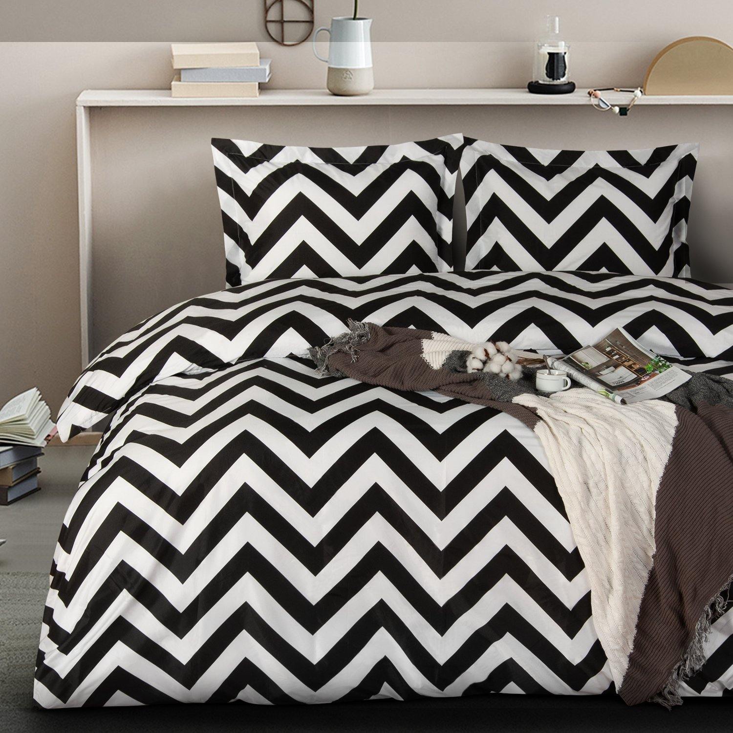 3 Pieces Chevron Pattern Microfiber Duvet Cover Set detail view by Fasiano