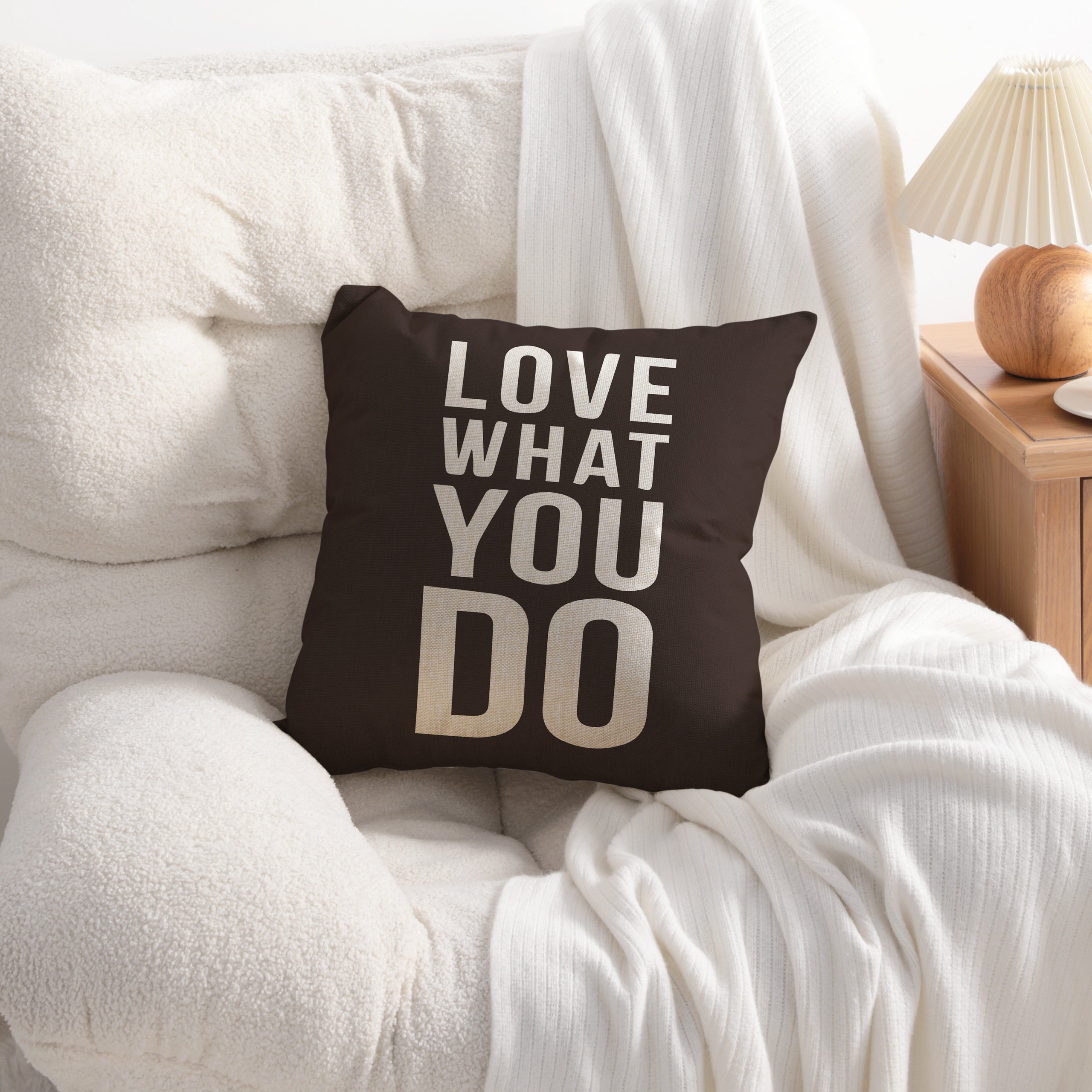 Linen Throw Pillow Cover – Never Give Up Quote, 18x18
