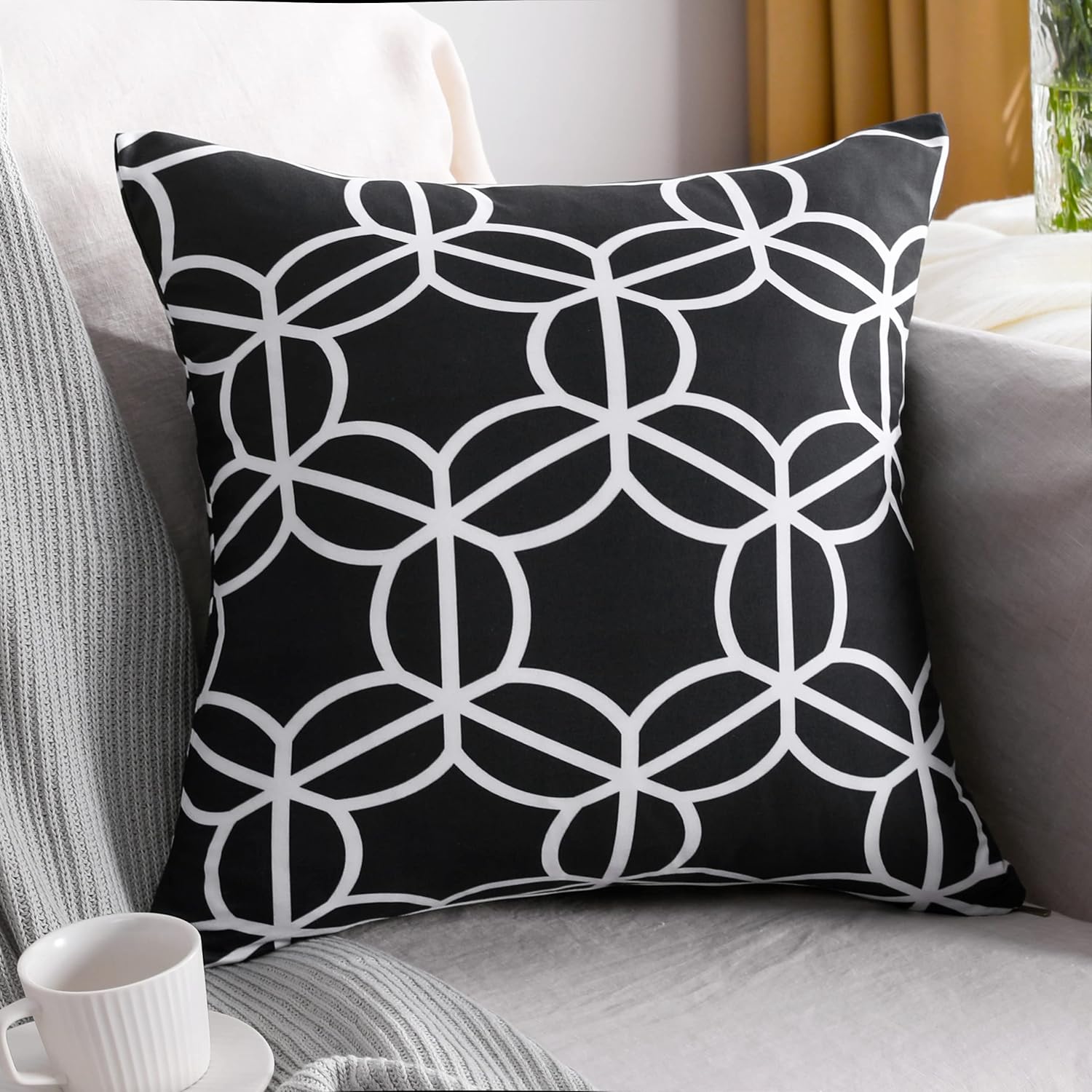 Microfiber Geometric Throw Pillow Cover – Black & White (18"x18")