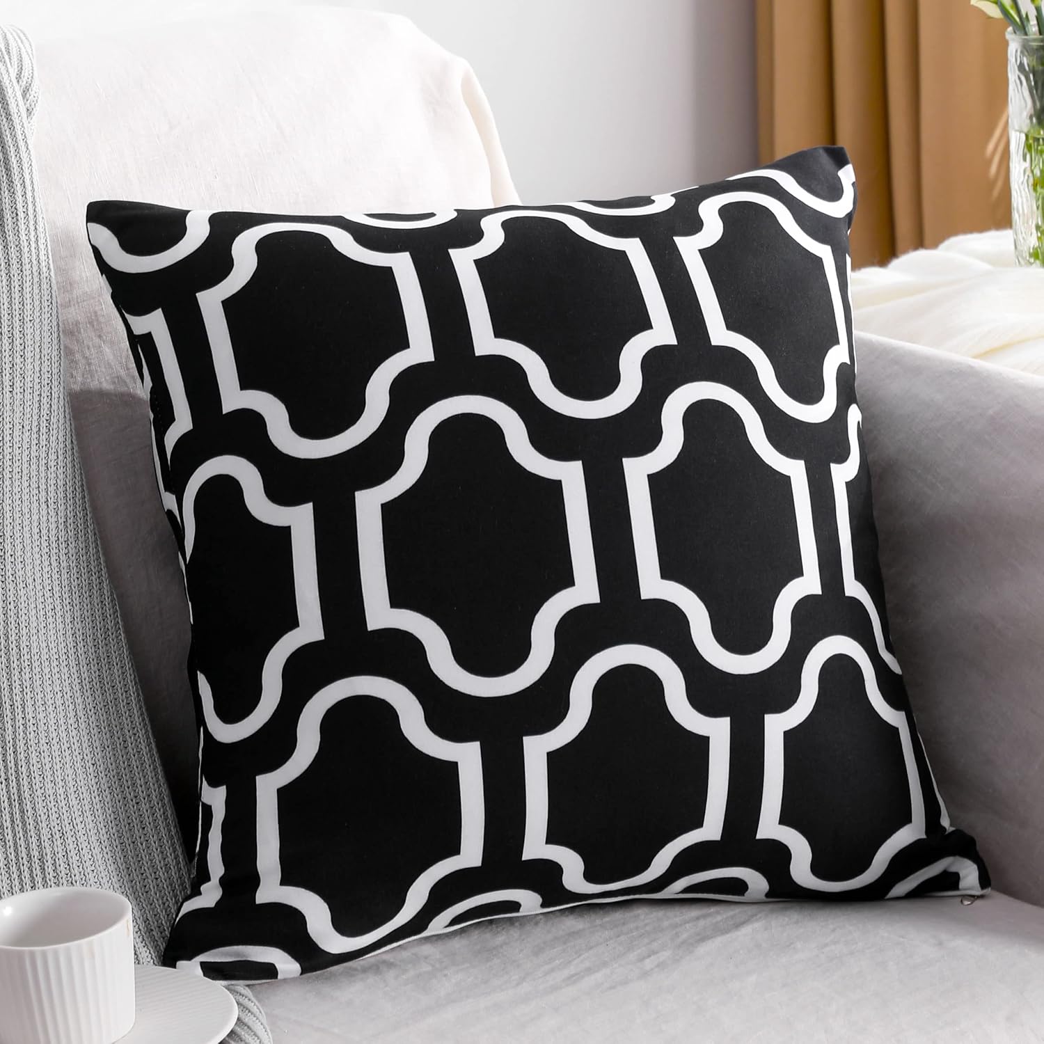 Microfiber Geometric Throw Pillow Cover – Black & White (18"x18")