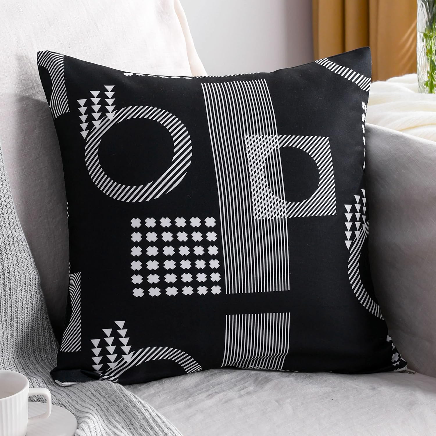 Microfiber Geometric Throw Pillow Cover – Black & White (18"x18")