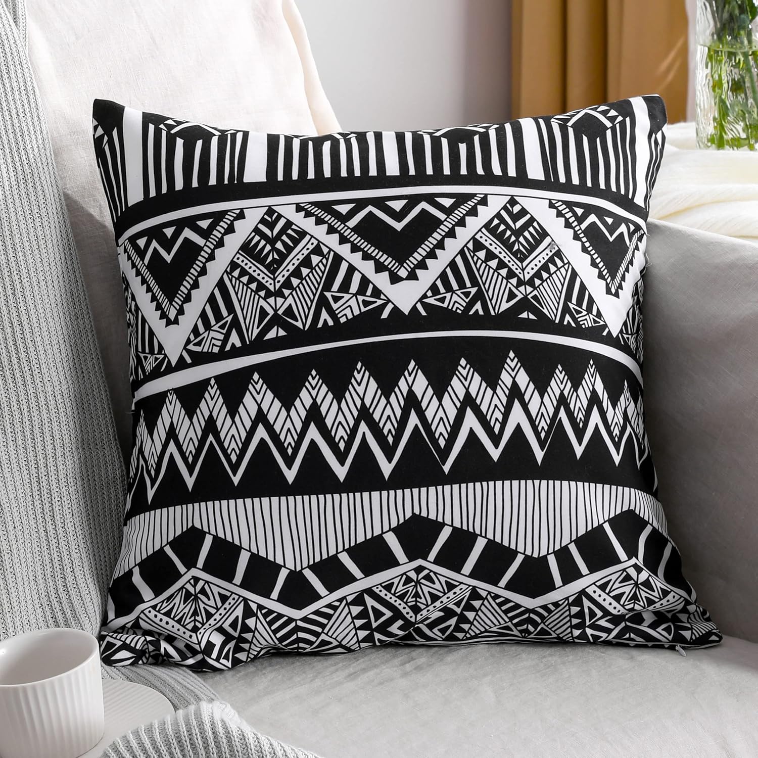 Microfiber Geometric Throw Pillow Cover – Black & White (18"x18")