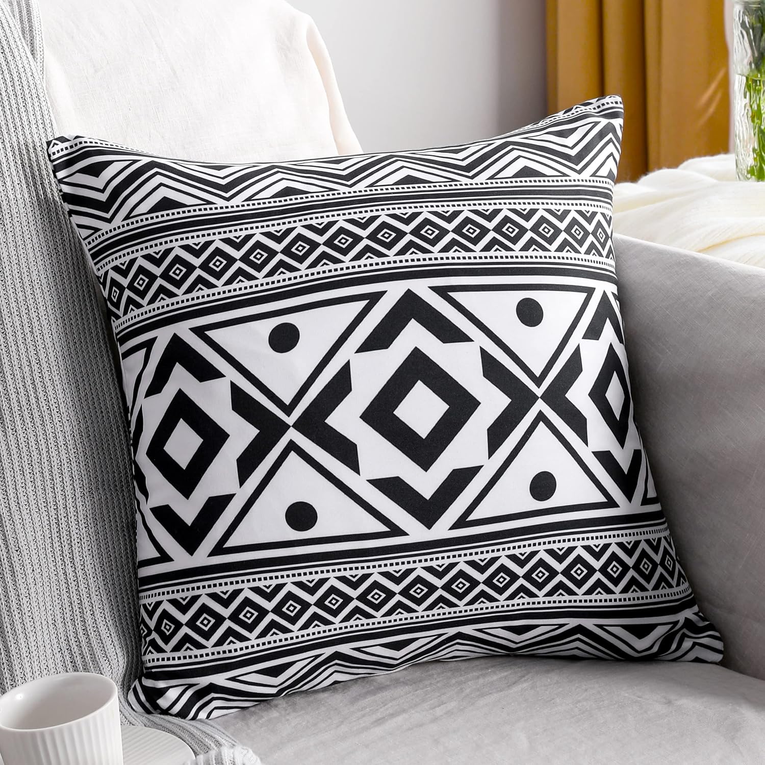 Microfiber Geometric Throw Pillow Cover – Black & White (18"x18")