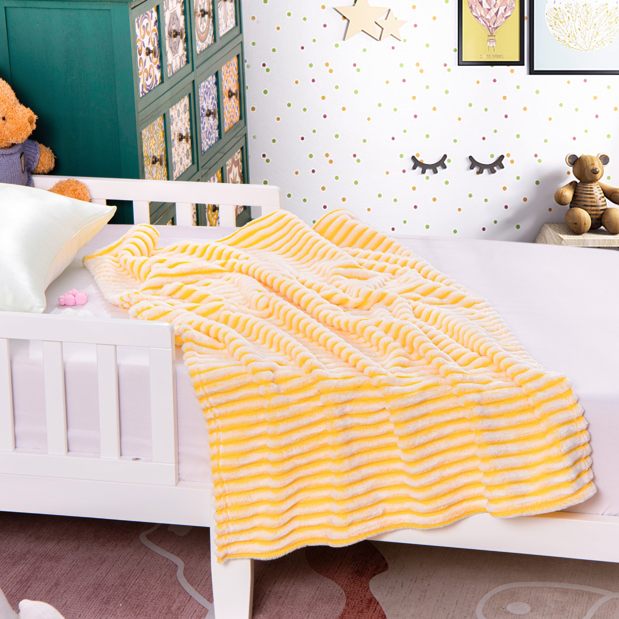 Plush Flannel Baby Blanket – Cozy & Soft, 30x40 inches