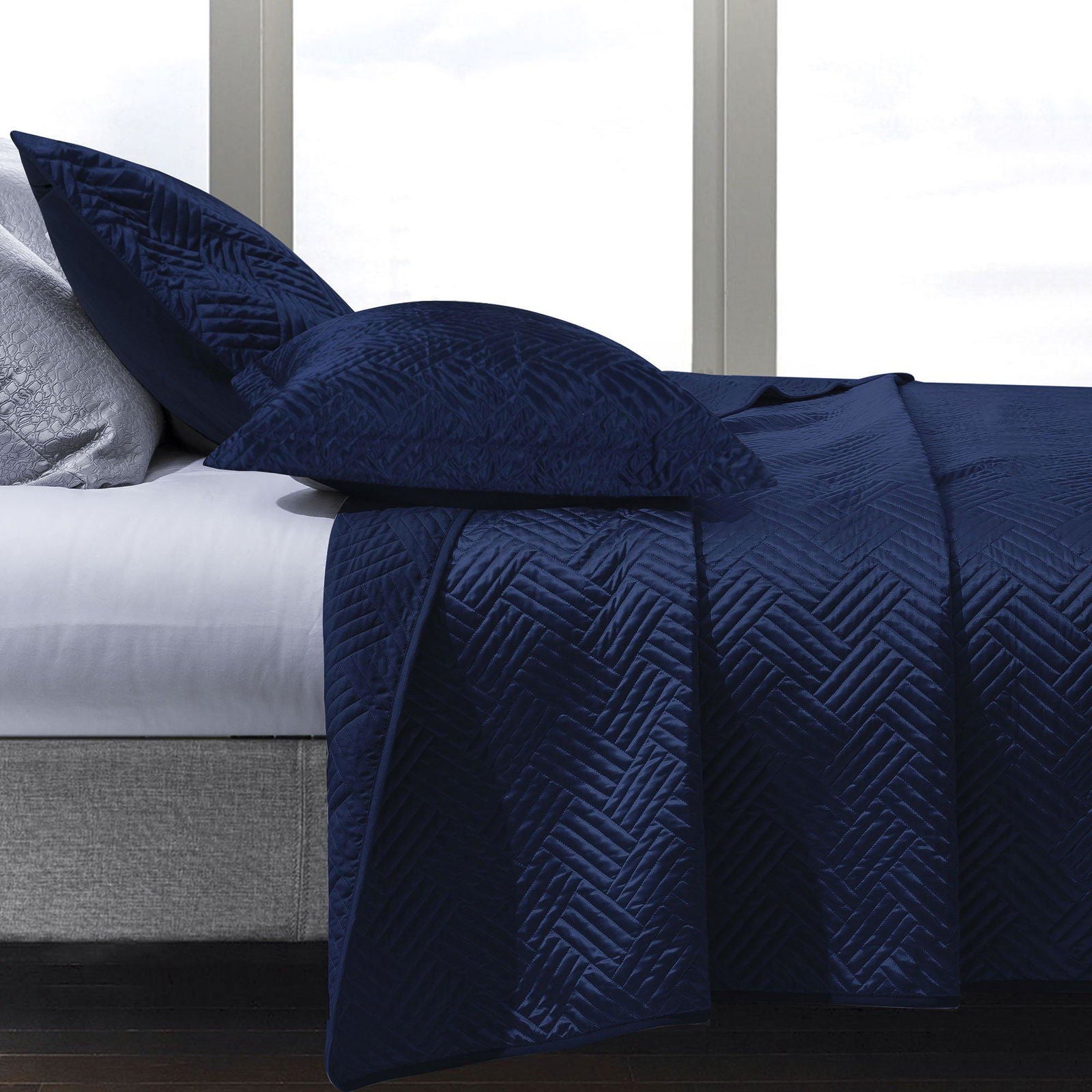 Satin Quilt Set - Solid Color, Soft & Luxurious Bedding bedding essential by Fasiano