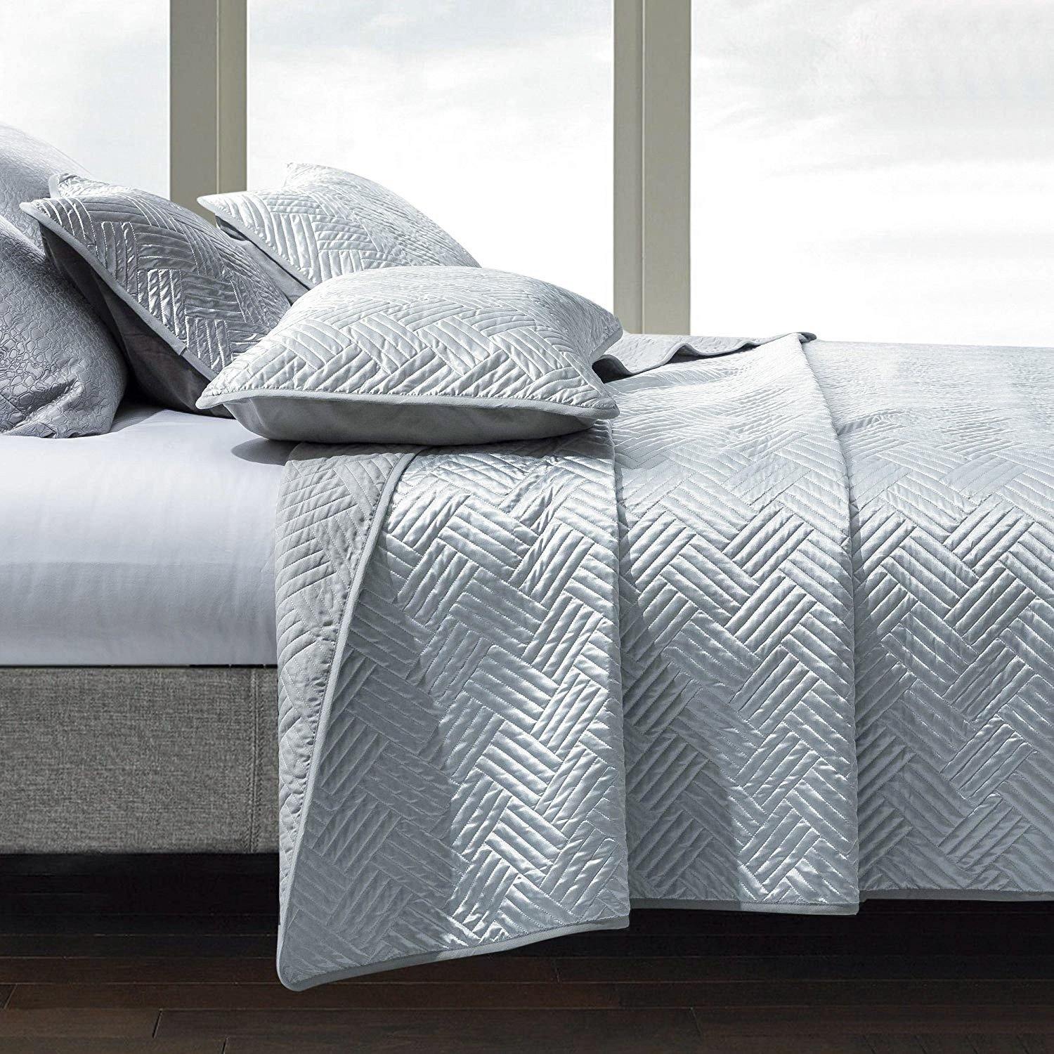 Satin Quilt Set - Solid Color, Soft & Luxurious Bedding product image by Fasiano